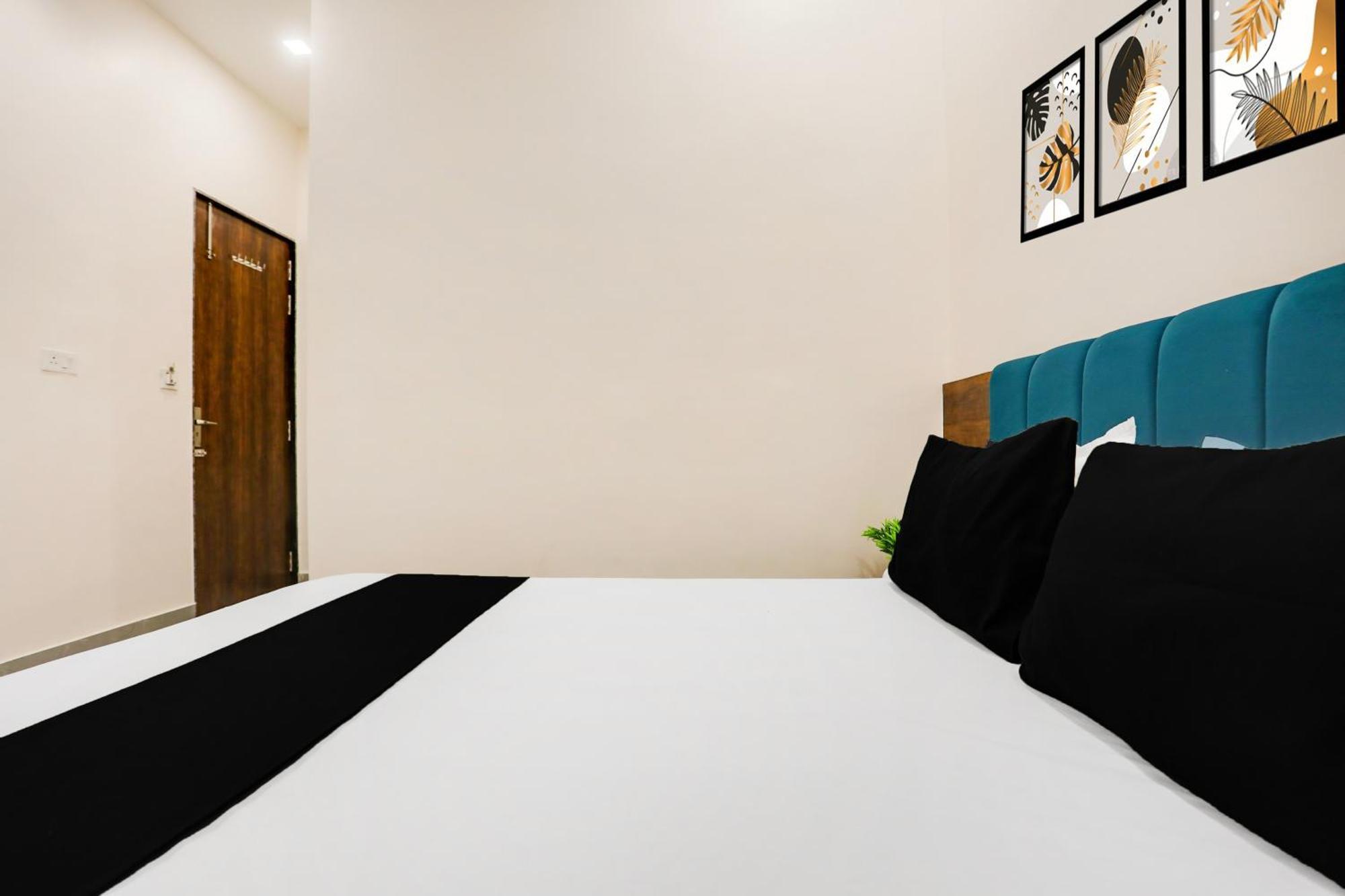Super Hotel O Kota Near Railway Station Formerly Aagam Inn Tirath Buitenkant foto