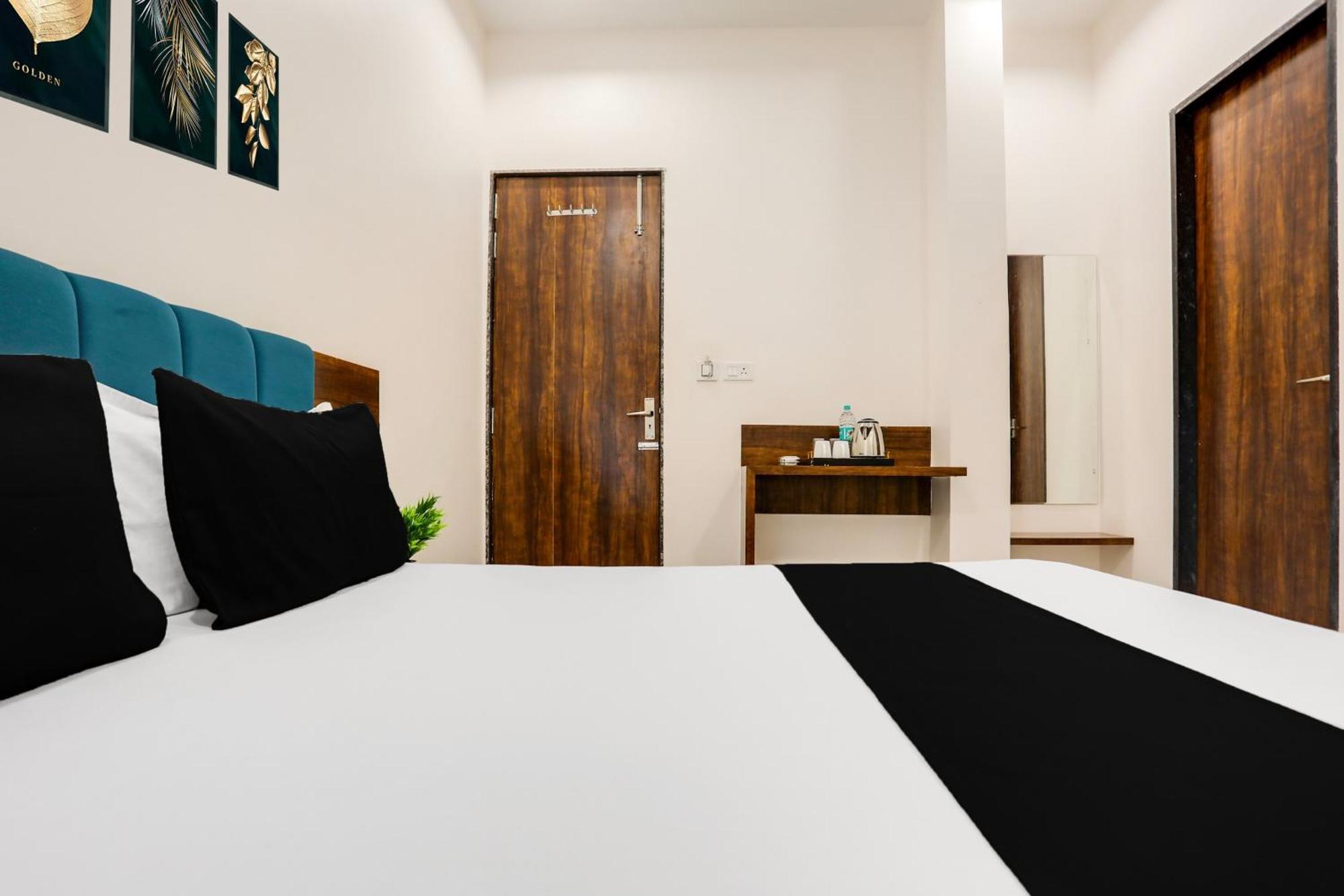 Super Hotel O Kota Near Railway Station Formerly Aagam Inn Tirath Buitenkant foto